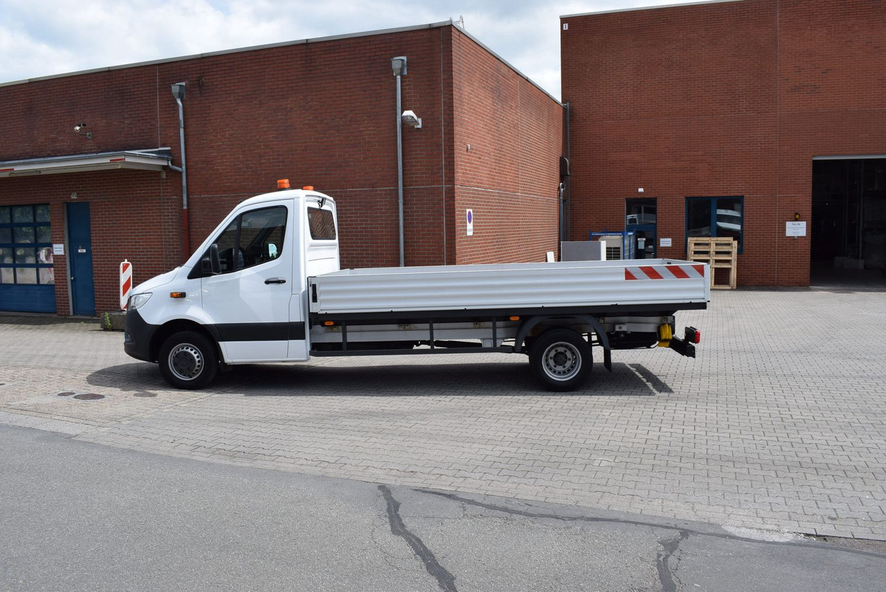 Mercedes-Benz Sprinter 514 Pritsche 4,30mAutomatik AHK 3,5 - Pritsche Transporter: das Bild 4 Mercedes-Benz Sprinter 514 Pritsche 4,30mAutomatik AHK 3,5 - Pritsche Transporter: das Bild 4
