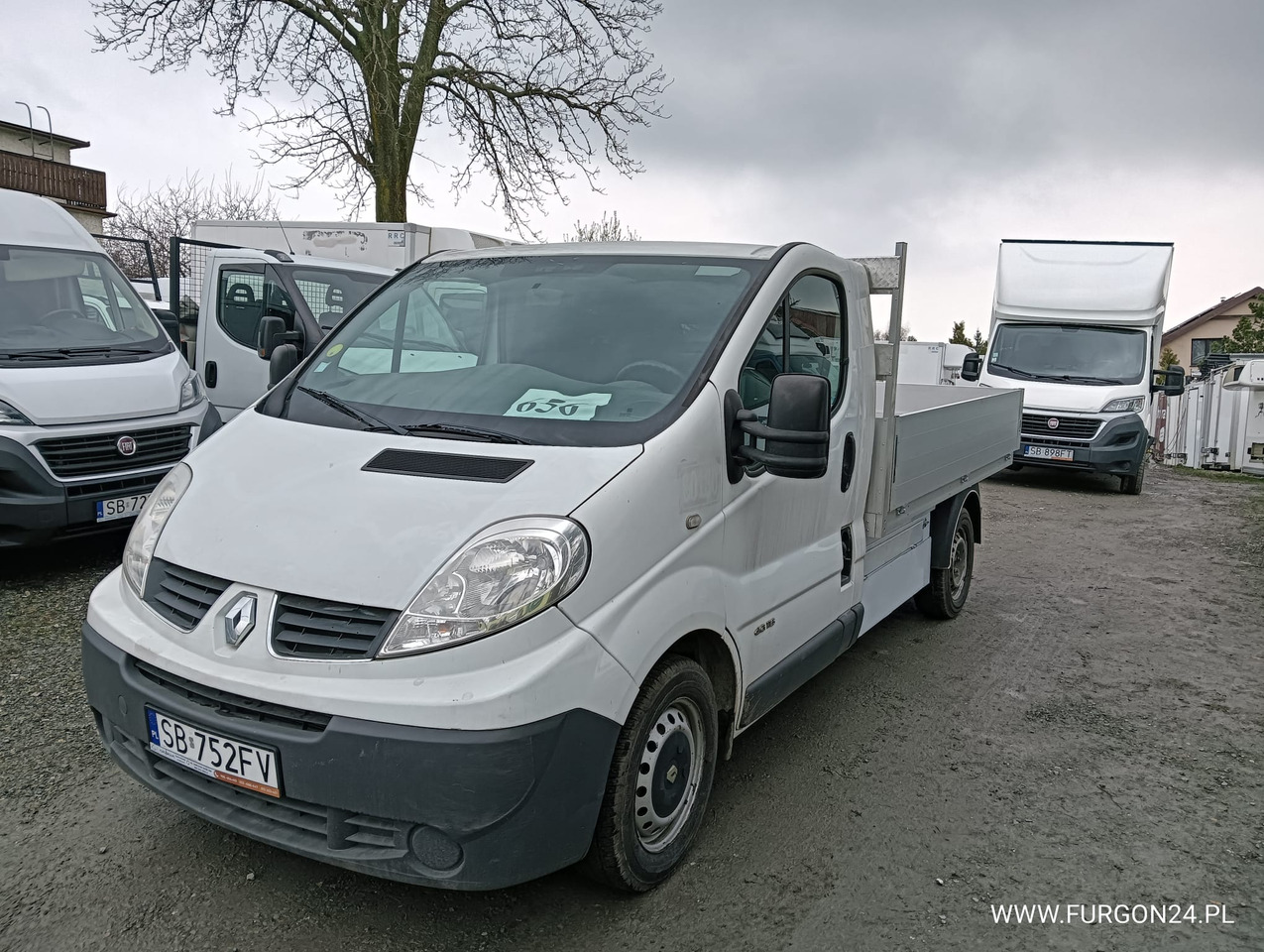 RENAULT TRAFIC PLATFORMA DO ZABUDOWY NR 625 - Kipper Transporter: das Bild 4 RENAULT TRAFIC PLATFORMA DO ZABUDOWY NR 625 - Kipper Transporter: das Bild 4