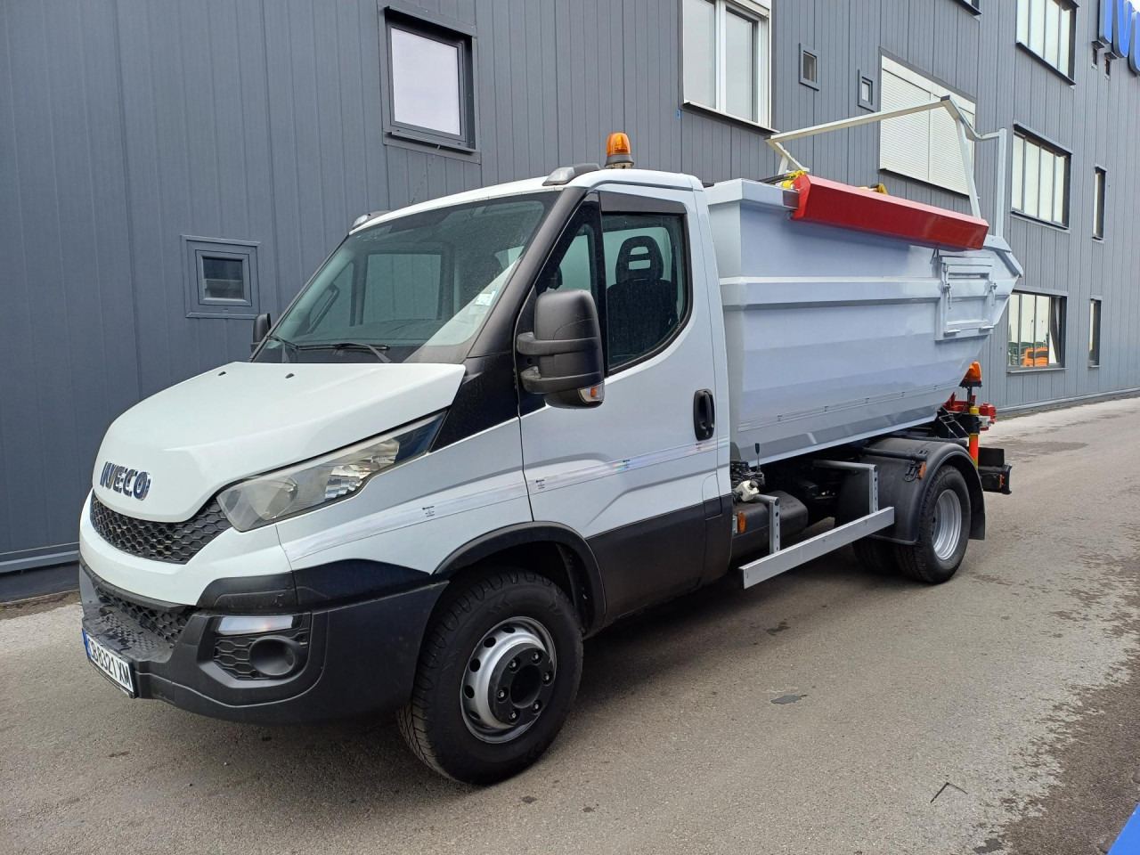 IVECO 65C15 - Transporter: das Bild 1 IVECO 65C15 - Transporter: das Bild 1