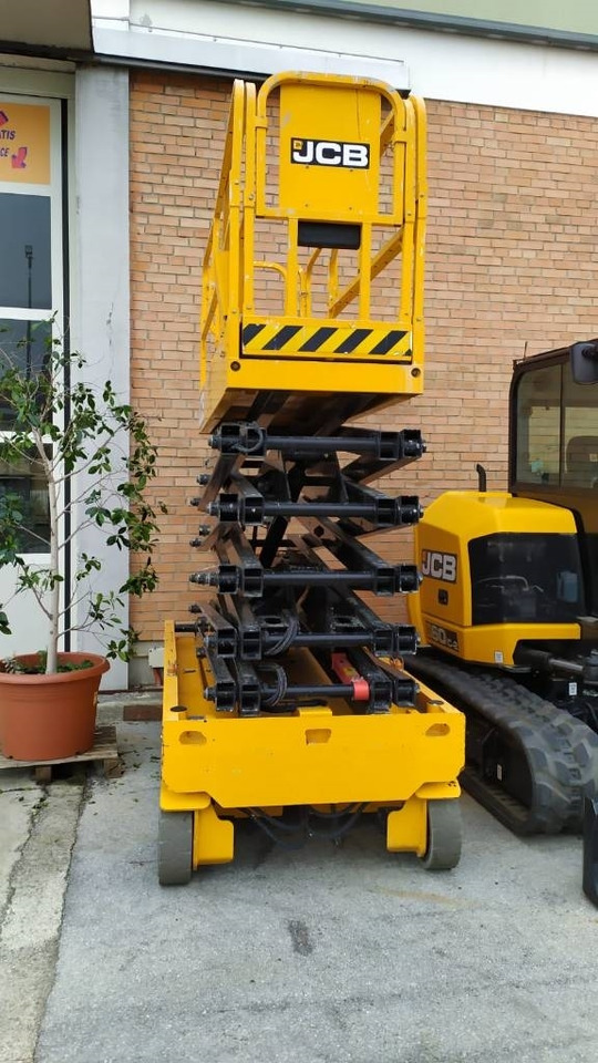JCB S4550E - Scherenbühne: das Bild 2 JCB S4550E - Scherenbühne: das Bild 2