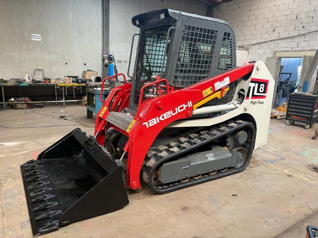 Takeuchi TL 8 - Kompaktlader: das Bild 1 Takeuchi TL 8 - Kompaktlader: das Bild 1
