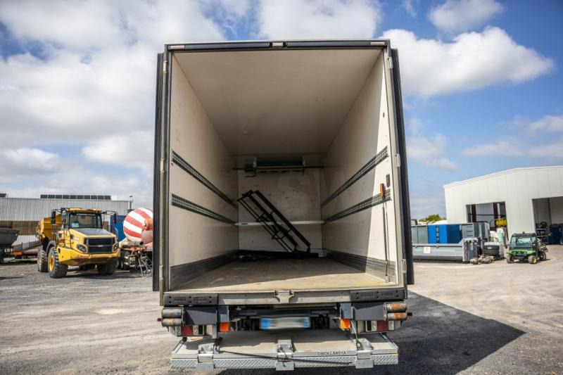 Chereau CHEREAU+CARRIER+DHOLLANDIA 2.5 T. - Anhänger: das Bild 5 Chereau CHEREAU+CARRIER+DHOLLANDIA 2.5 T. - Anhänger: das Bild 5