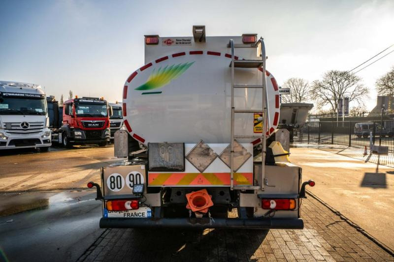 Iveco EURO CARGO 100-220 +CM 5500L + 3 COMP. - Tankwagen: das Bild 5 Iveco EURO CARGO 100-220 +CM 5500L + 3 COMP. - Tankwagen: das Bild 5