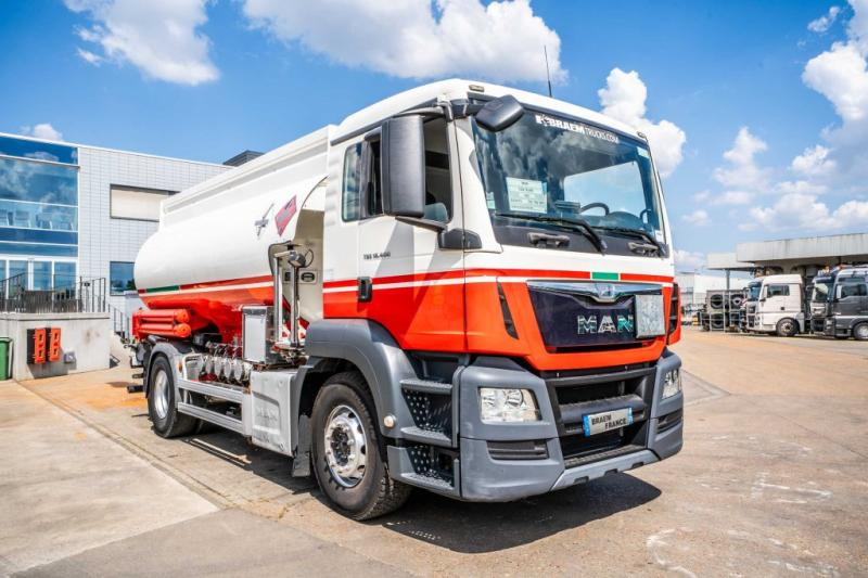 MAN TGS 18.400 // CUVE ALU MAGYAR 13.500L + 5 COMP - Tankwagen: das Bild 2 MAN TGS 18.400 // CUVE ALU MAGYAR 13.500L + 5 COMP - Tankwagen: das Bild 2