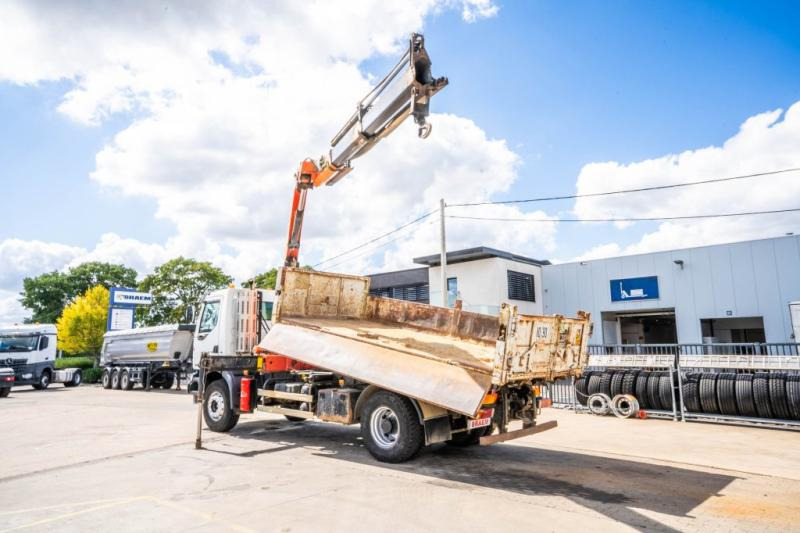 Renault KERAX 320 DCI +BIBENNE+PALFINGER 12Ton/m/2 EXT. - Kipper, Autokran: das Bild 5 Renault KERAX 320 DCI +BIBENNE+PALFINGER 12Ton/m/2 EXT. - Kipper, Autokran: das Bild 5
