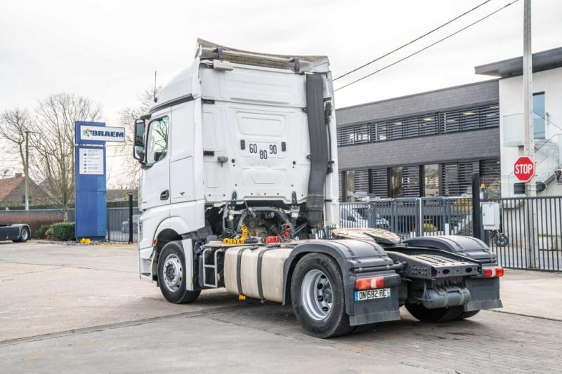 Mercedes ACTROS 1845 LS+E6 - Sattelzugmaschine: das Bild 5 Mercedes ACTROS 1845 LS+E6 - Sattelzugmaschine: das Bild 5