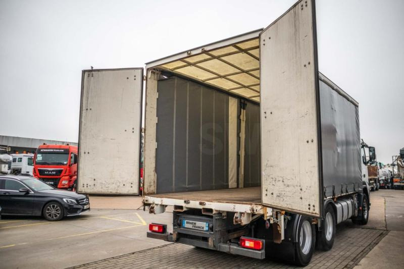 Volvo FM 330-6x2-E5+10 pneus/tires - Plane LKW: das Bild 5 Volvo FM 330-6x2-E5+10 pneus/tires - Plane LKW: das Bild 5
