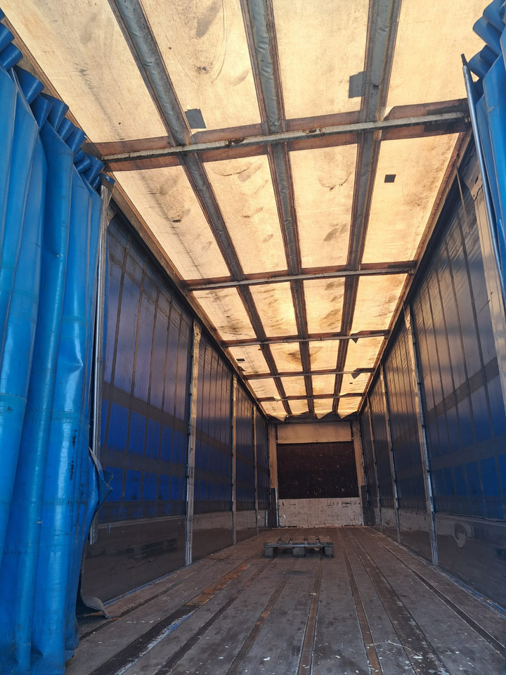 FRUEHAUF - Planenauflieger: das Bild 3 FRUEHAUF - Planenauflieger: das Bild 3