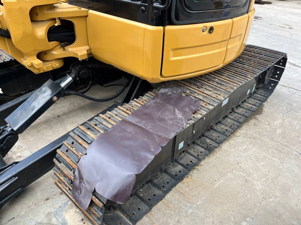 CAT 303.5E2 - Minibagger: das Bild 2 CAT 303.5E2 - Minibagger: das Bild 2