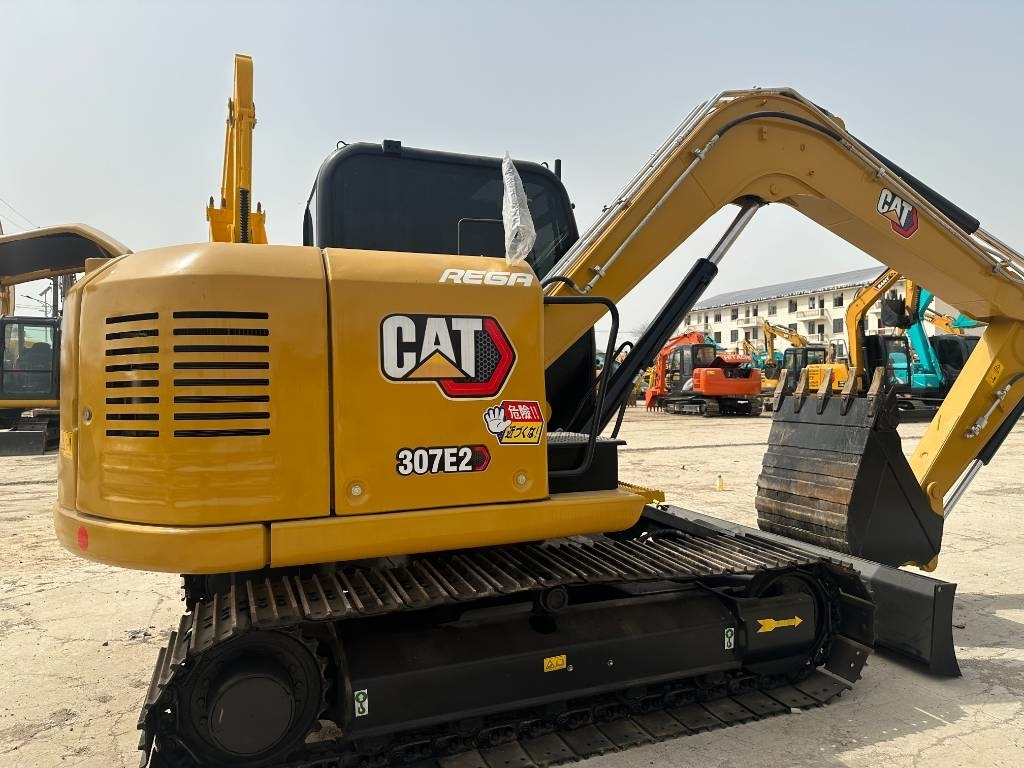 CAT 307E2 - Minibagger: das Bild 1 CAT 307E2 - Minibagger: das Bild 1