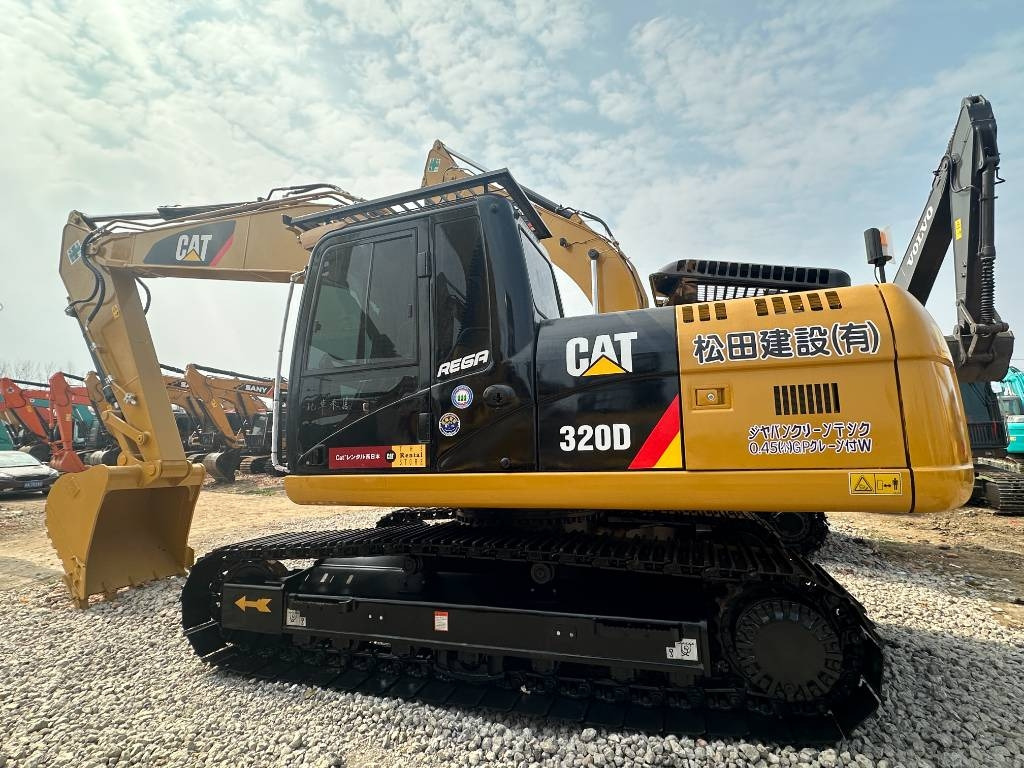 CAT 320D2 - Kettenbagger: das Bild 1 CAT 320D2 - Kettenbagger: das Bild 1