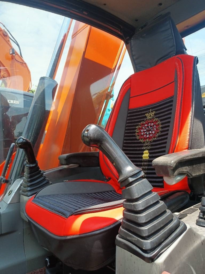 Doosan DX 75 - Kettenbagger: das Bild 2 Doosan DX 75 - Kettenbagger: das Bild 2