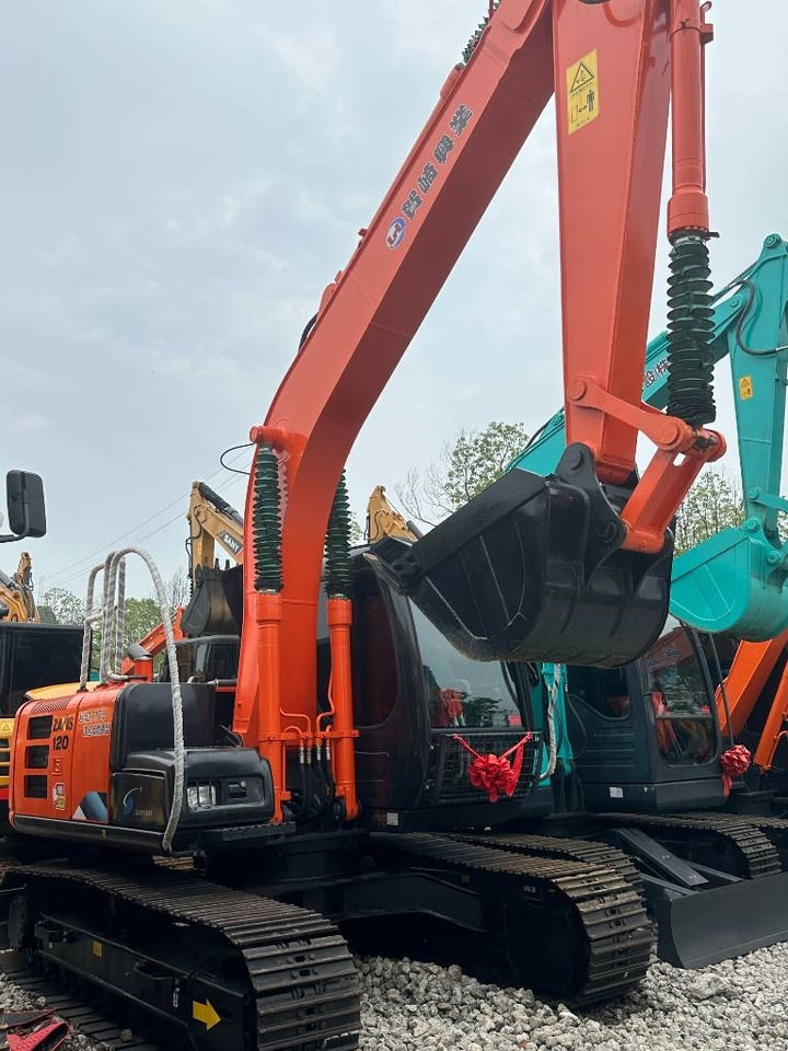 Hitachi ZX 120 - Kettenbagger: das Bild 3 Hitachi ZX 120 - Kettenbagger: das Bild 3