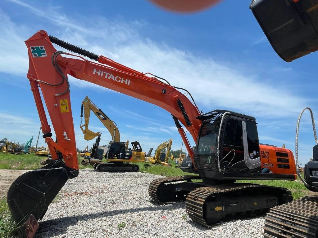 Hitachi ZX 200 - Kettenbagger: das Bild 4 Hitachi ZX 200 - Kettenbagger: das Bild 4