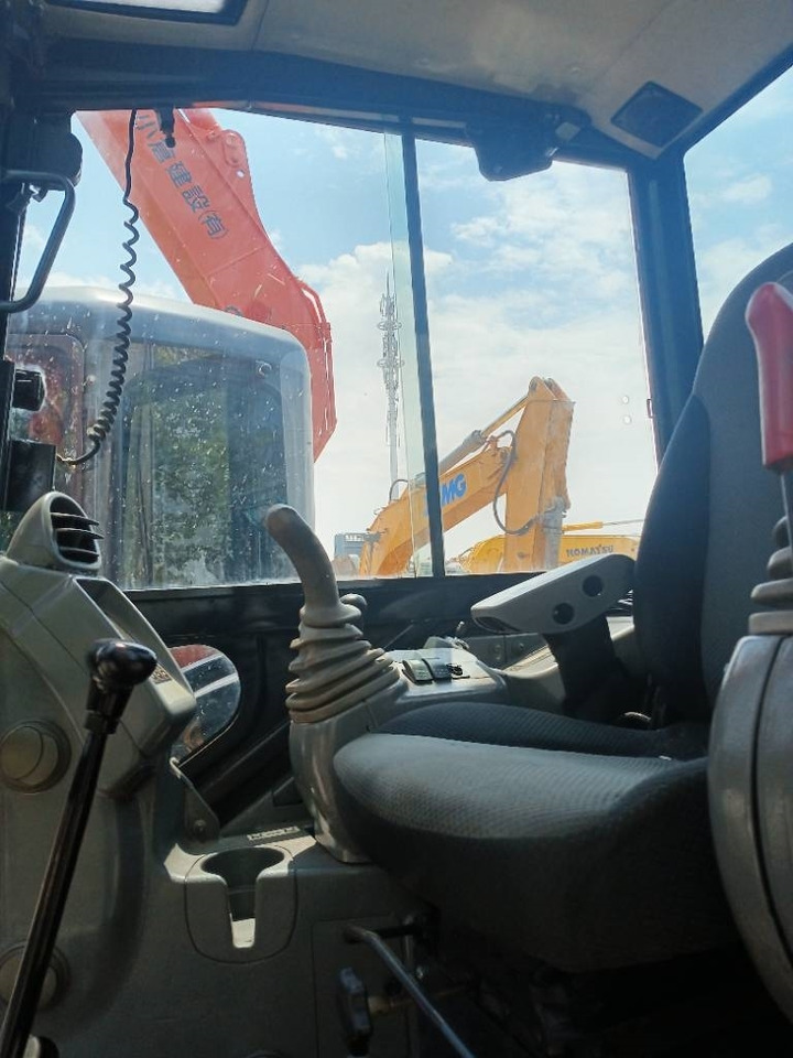 Hitachi ZX 55 - Kettenbagger: das Bild 4 Hitachi ZX 55 - Kettenbagger: das Bild 4