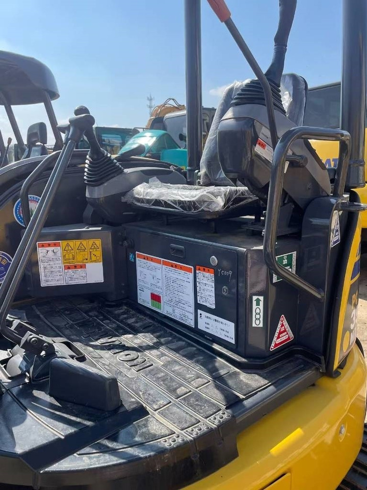 Komatsu PC 35 - Minibagger: das Bild 3 Komatsu PC 35 - Minibagger: das Bild 3