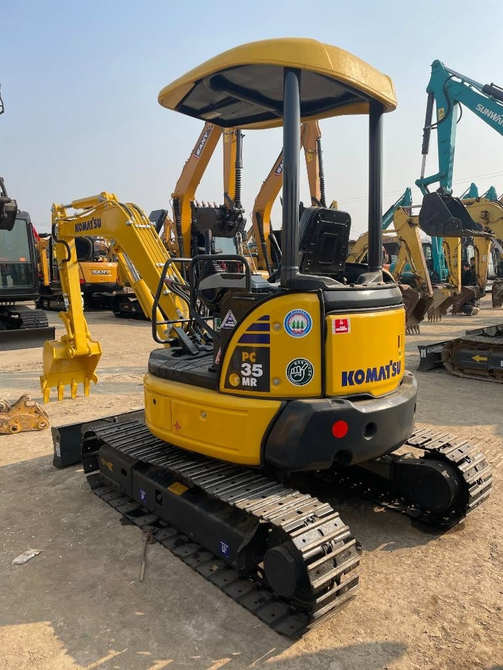 Komatsu PC 35 - Minibagger: das Bild 2 Komatsu PC 35 - Minibagger: das Bild 2