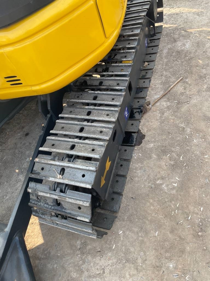 Komatsu PC 35 - Minibagger: das Bild 2 Komatsu PC 35 - Minibagger: das Bild 2