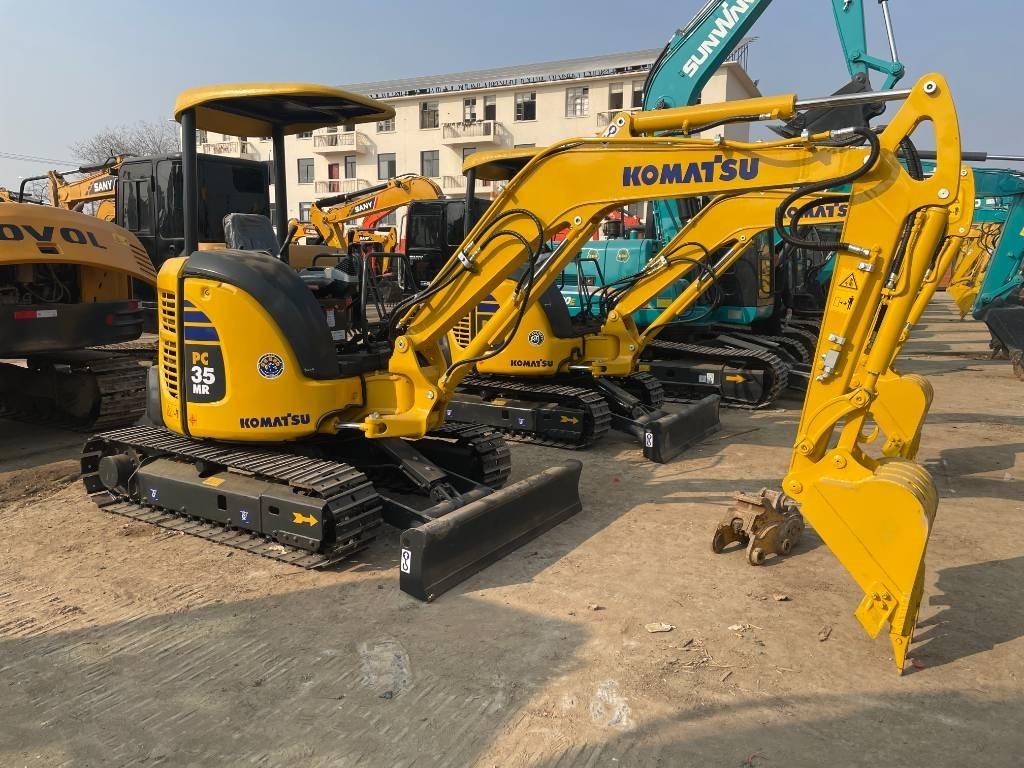 Komatsu PC35 - Minibagger: das Bild 4 Komatsu PC35 - Minibagger: das Bild 4