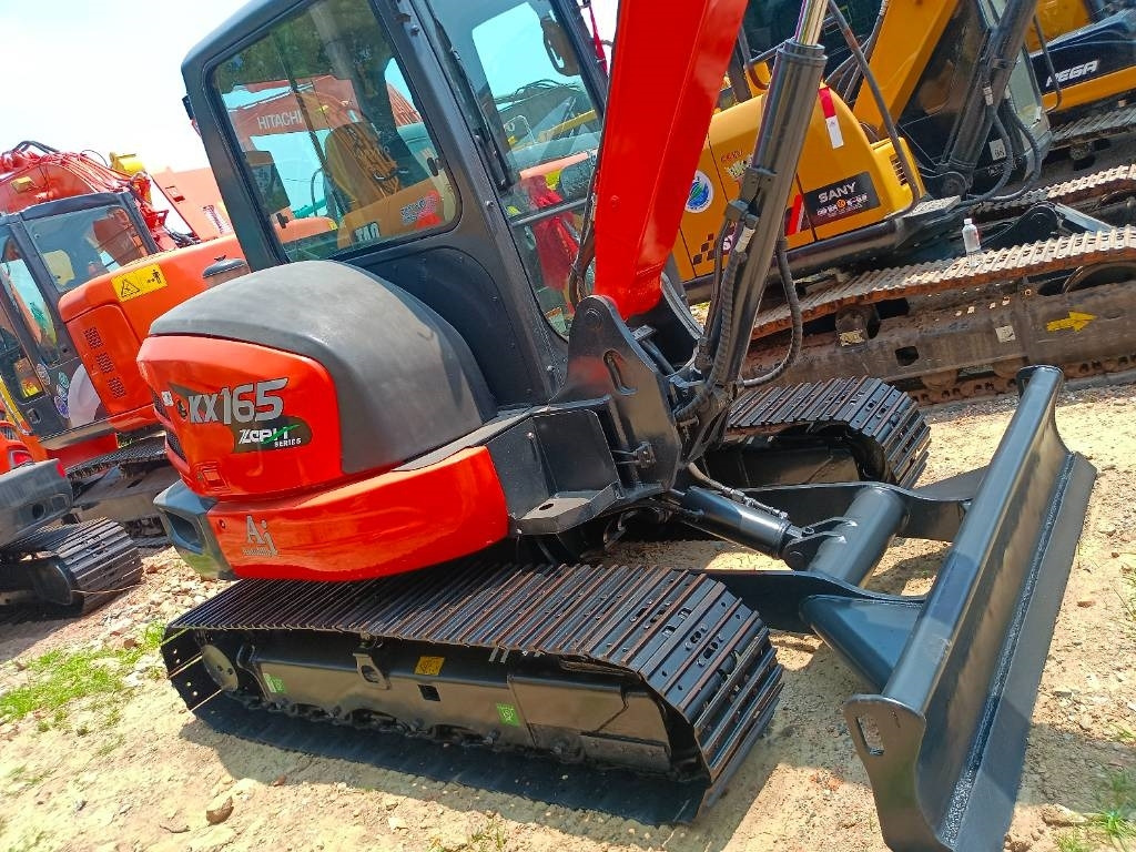 Kubota KX 165 - Minibagger: das Bild 5 Kubota KX 165 - Minibagger: das Bild 5