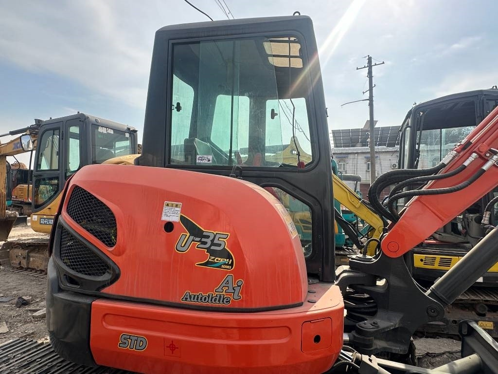 Kubota U 35 - Kettenbagger: das Bild 4 Kubota U 35 - Kettenbagger: das Bild 4