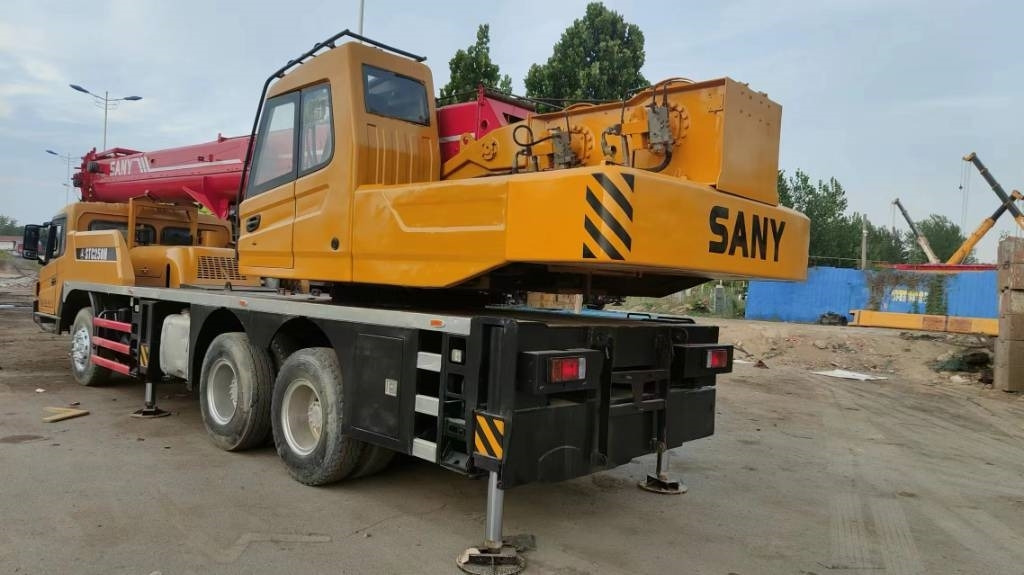 All-Terrain Kran Sany STC 250 H: das Bild 6