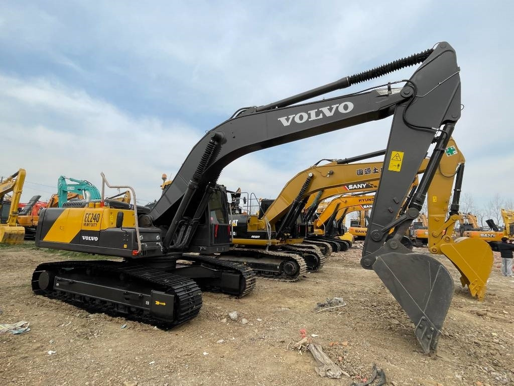 Kettenbagger Volvo EC 240: das Bild 6