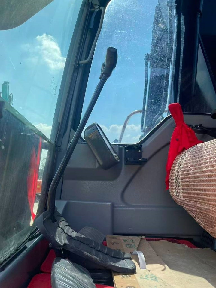 Volvo EC 240 - Kettenbagger: das Bild 5 Volvo EC 240 - Kettenbagger: das Bild 5