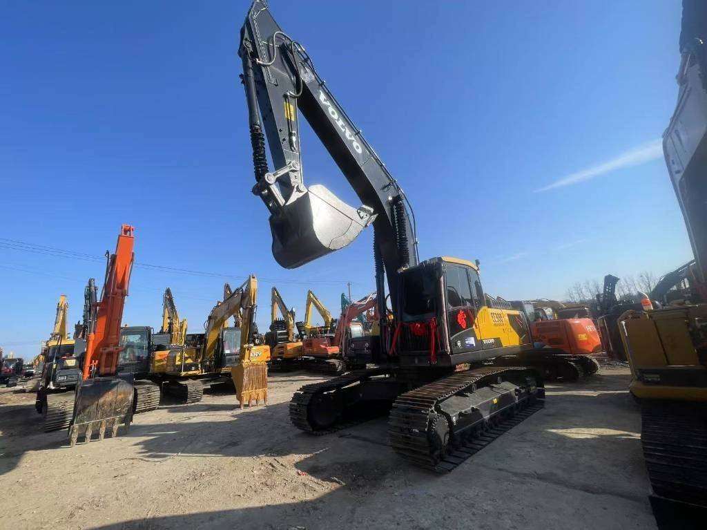 Volvo EC 300 - Kettenbagger: das Bild 2 Volvo EC 300 - Kettenbagger: das Bild 2