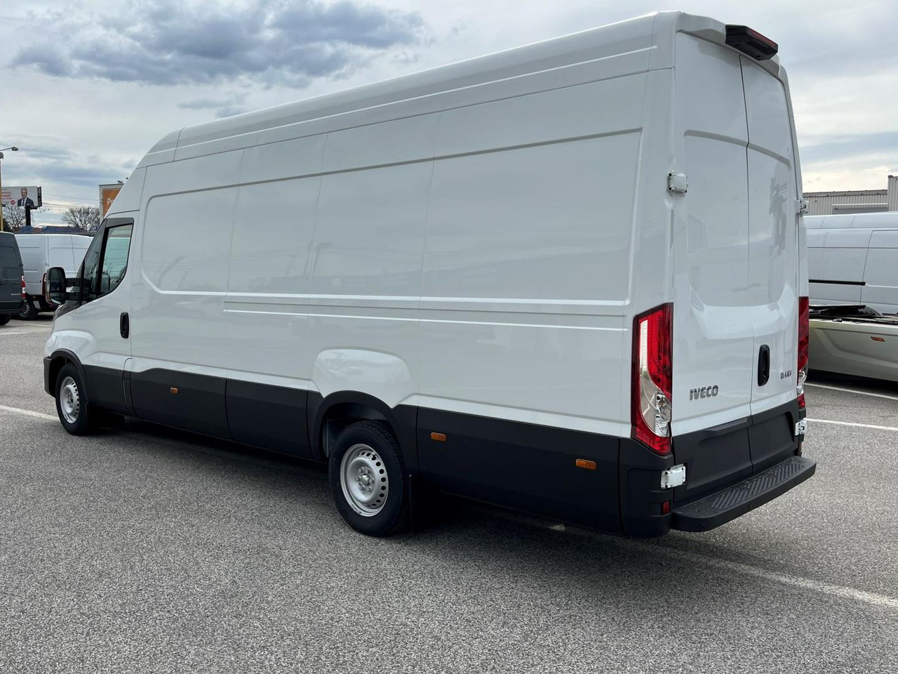 Iveco DAILY VAN, 3.0 D 176k, 35S18H V Evolution H3 - Kastenwagen: das Bild 2 Iveco DAILY VAN, 3.0 D 176k, 35S18H V Evolution H3 - Kastenwagen: das Bild 2