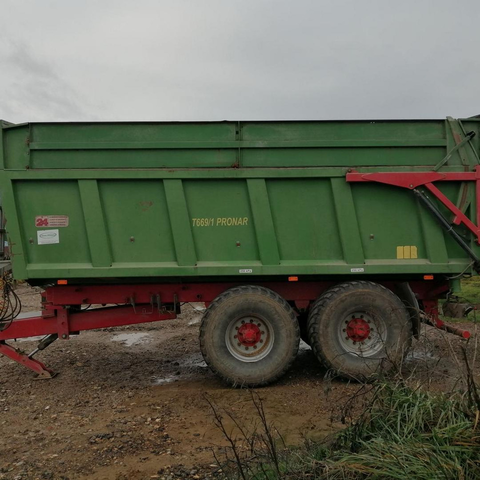 Pronar T, Traktorový náves, 669/1 - Landwirtschaftlicher Kipper: das Bild 1 Pronar T, Traktorový náves, 669/1 - Landwirtschaftlicher Kipper: das Bild 1