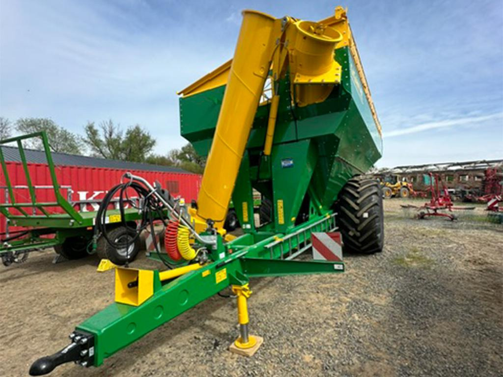 ZDT GIGANT, NP 30, Prekladací voz - Landwirtschaftlicher Anhänger: das Bild 2 ZDT GIGANT, NP 30, Prekladací voz - Landwirtschaftlicher Anhänger: das Bild 2