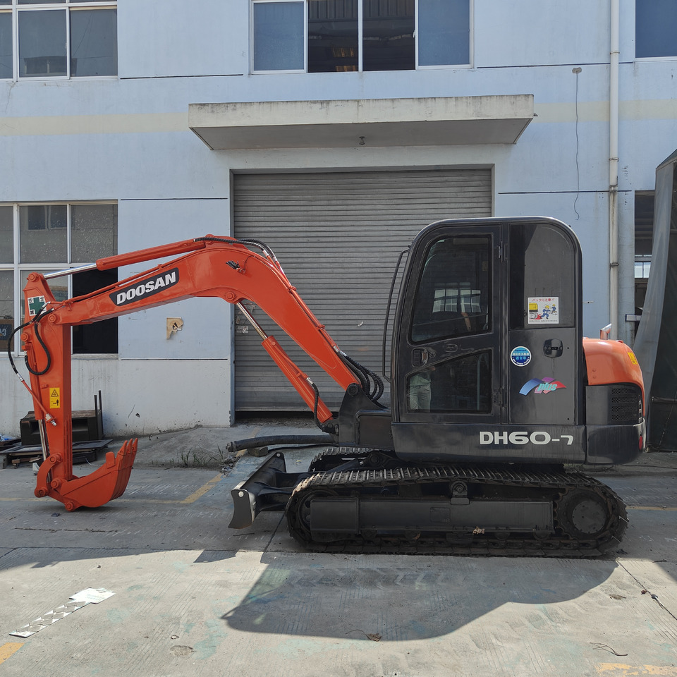 Doosan DH60 - Minibagger: das Bild 5 Doosan DH60 - Minibagger: das Bild 5
