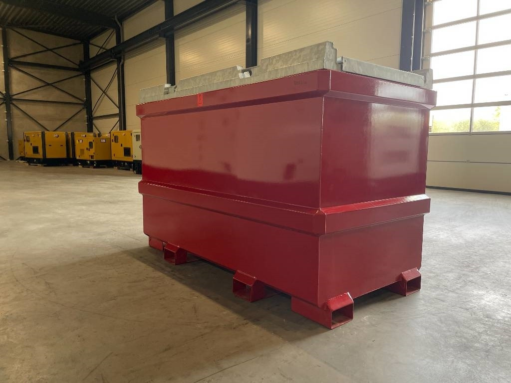 New Diesel Fuel Tank 2.200 Liter - DPX-31023 - Lagertank: das Bild 3 New Diesel Fuel Tank 2.200 Liter - DPX-31023 - Lagertank: das Bild 3