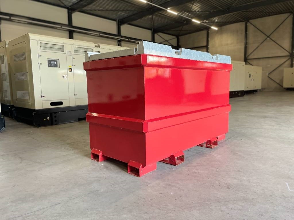 New Diesel Fuel Tank 2.200 Liter - DPX-31023 - Lagertank: das Bild 2 New Diesel Fuel Tank 2.200 Liter - DPX-31023 - Lagertank: das Bild 2