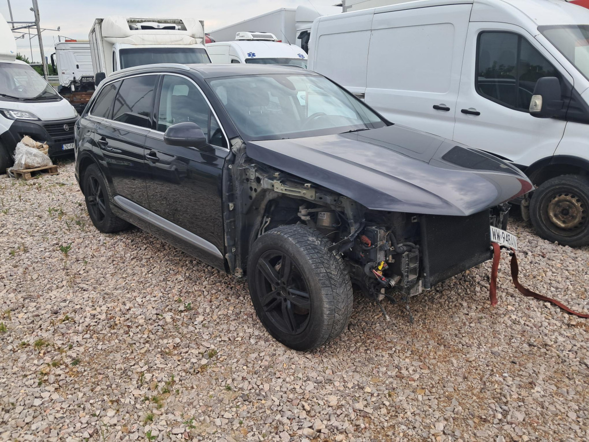 AUDI Q7 SUV - SUV/ Geländewagen: das Bild 1 AUDI Q7 SUV - SUV/ Geländewagen: das Bild 1