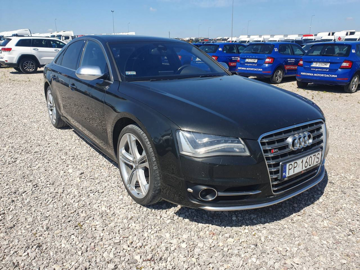 AUDI S8 SEDAN - Limousine: das Bild 1 AUDI S8 SEDAN - Limousine: das Bild 1