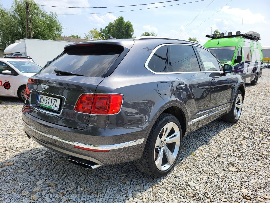 BENTLEY BENTAYGA V8 SUV - SUV/ Geländewagen: das Bild 4 BENTLEY BENTAYGA V8 SUV - SUV/ Geländewagen: das Bild 4