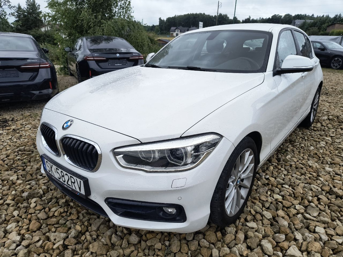 BMW 118i GPF Sport Line HATCHBACK - Schrägheck: das Bild 2 BMW 118i GPF Sport Line HATCHBACK - Schrägheck: das Bild 2