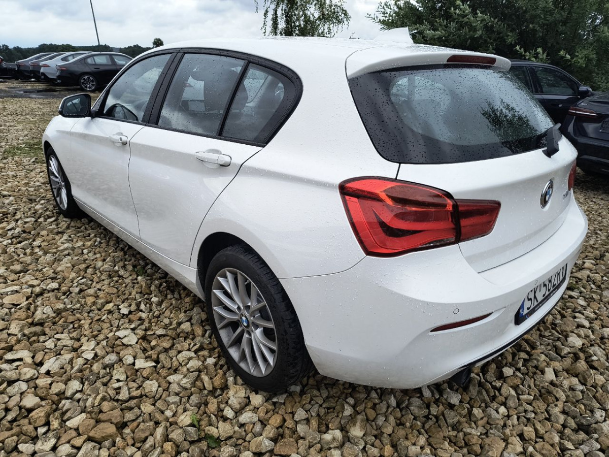 BMW 118i GPF Sport Line HATCHBACK - Schrägheck: das Bild 4 BMW 118i GPF Sport Line HATCHBACK - Schrägheck: das Bild 4