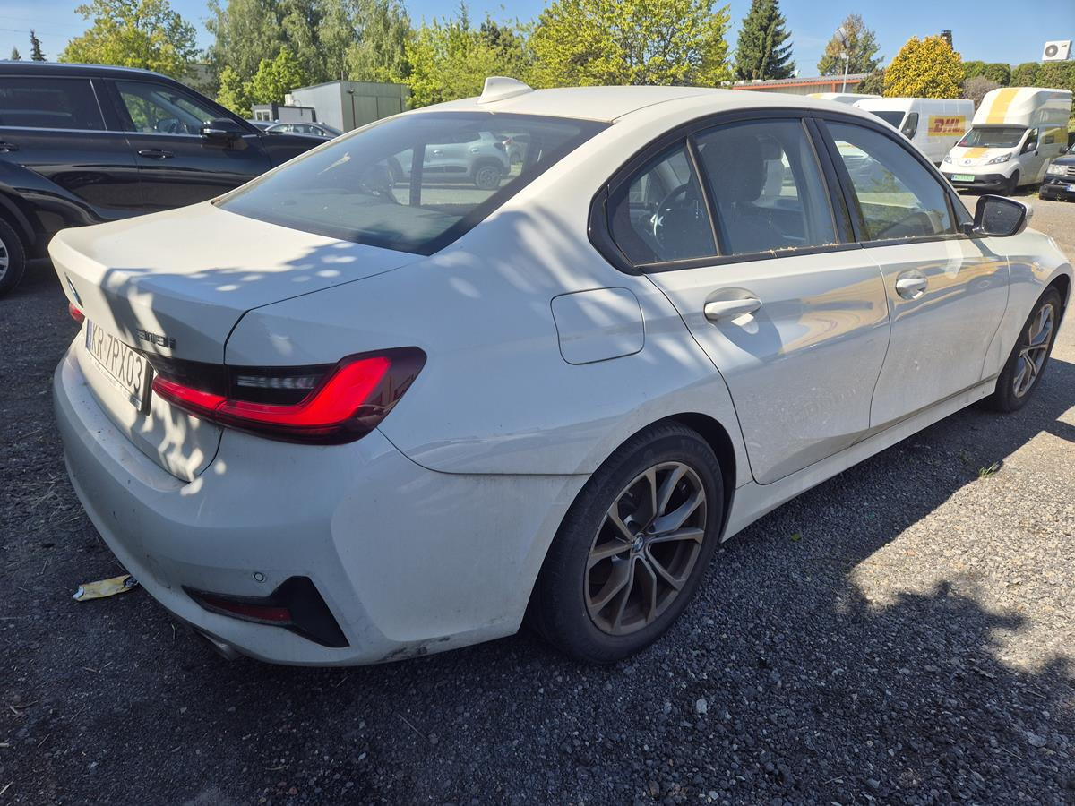 BMW 318 I SPORT LINE SEDAN - Limousine: das Bild 3 BMW 318 I SPORT LINE SEDAN - Limousine: das Bild 3
