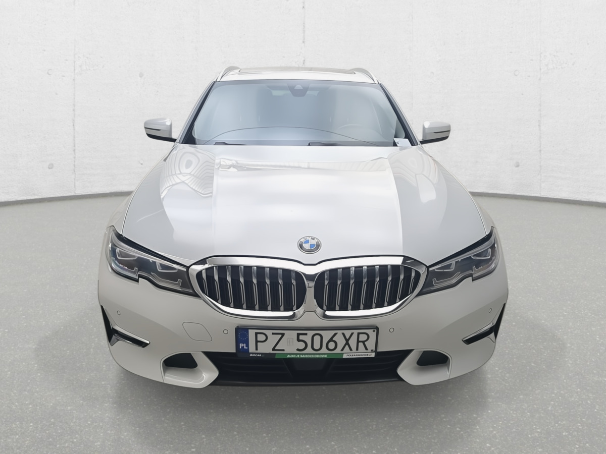 BMW 320D XDRIVE KOMBI - PKW: das Bild 3 BMW 320D XDRIVE KOMBI - PKW: das Bild 3