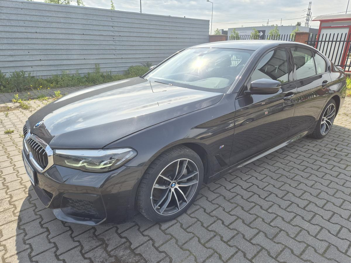BMW 520D XDRIVE SEDAN - Limousine: das Bild 2 BMW 520D XDRIVE SEDAN - Limousine: das Bild 2