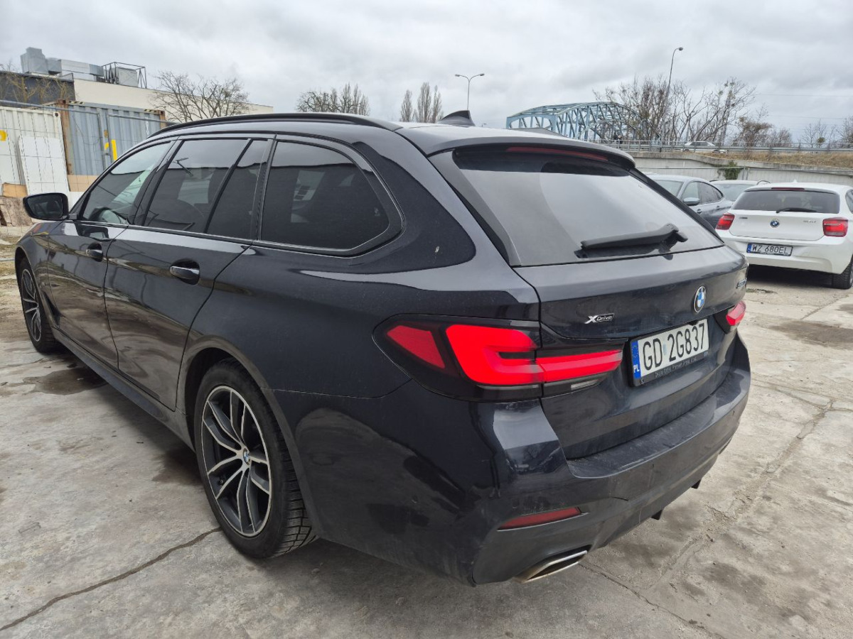 BMW 520d xDrive mHEV M Sport KOMBI - PKW: das Bild 4 BMW 520d xDrive mHEV M Sport KOMBI - PKW: das Bild 4