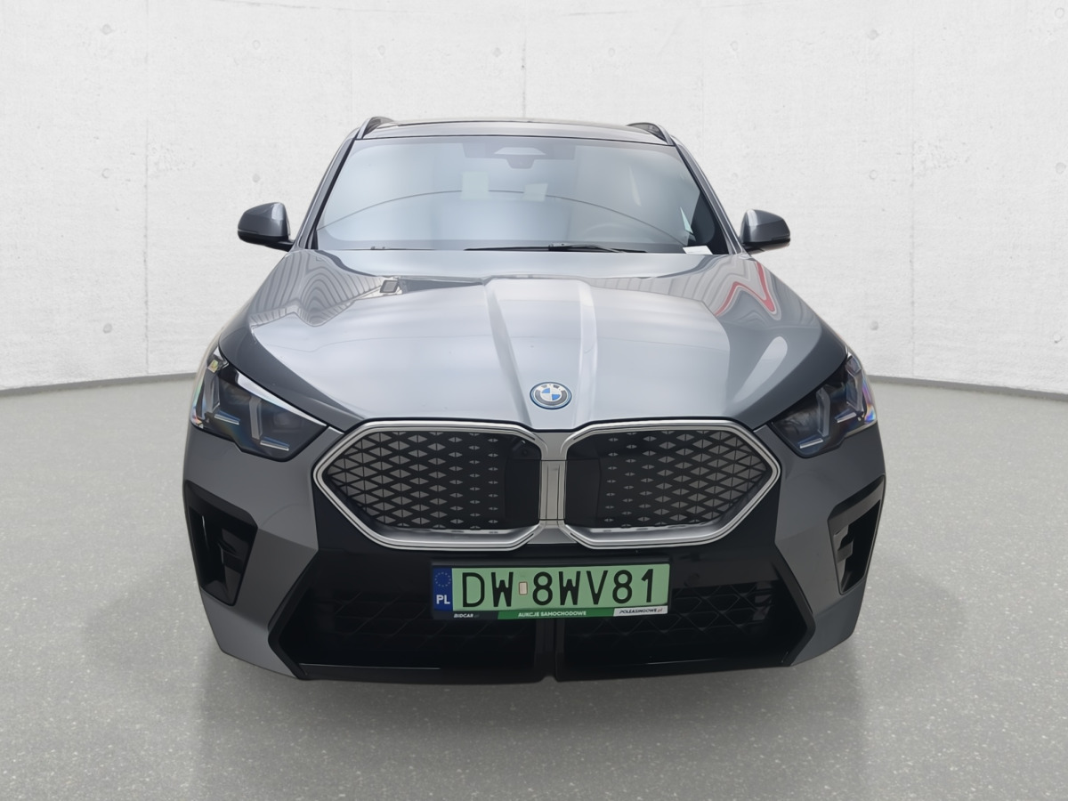 BMW IX2 XDRIVE30 SUV - SUV/ Geländewagen: das Bild 3 BMW IX2 XDRIVE30 SUV - SUV/ Geländewagen: das Bild 3