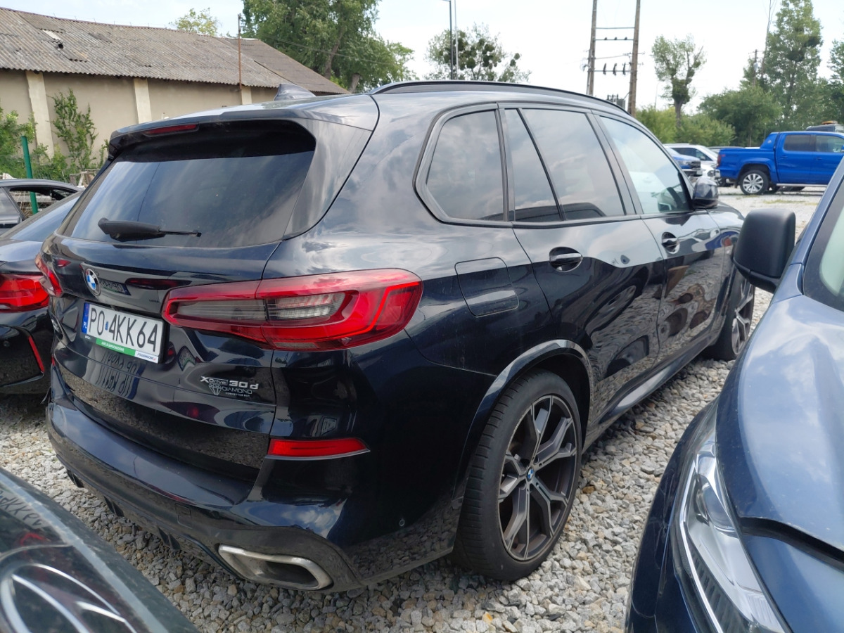 BMW X5 SUV - SUV/ Geländewagen: das Bild 4 BMW X5 SUV - SUV/ Geländewagen: das Bild 4
