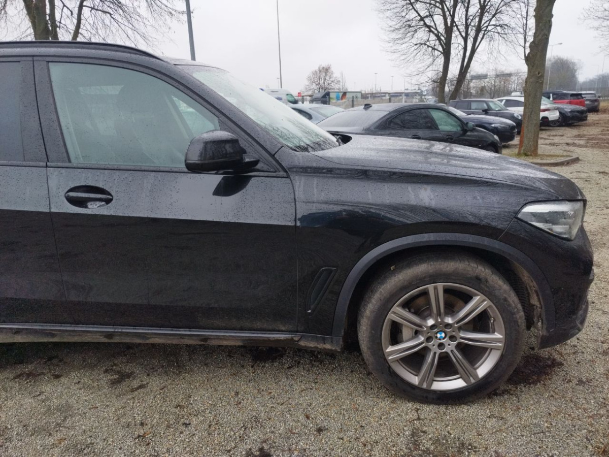 BMW X5 XDRIVE25D KOMBI - PKW: das Bild 4 BMW X5 XDRIVE25D KOMBI - PKW: das Bild 4