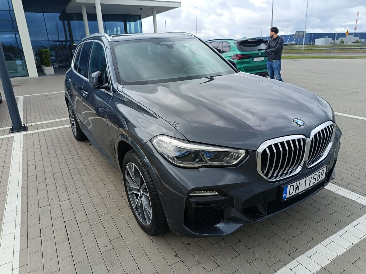 BMW X5 xDrive45e aut KOMBI - PKW: das Bild 1 BMW X5 xDrive45e aut KOMBI - PKW: das Bild 1