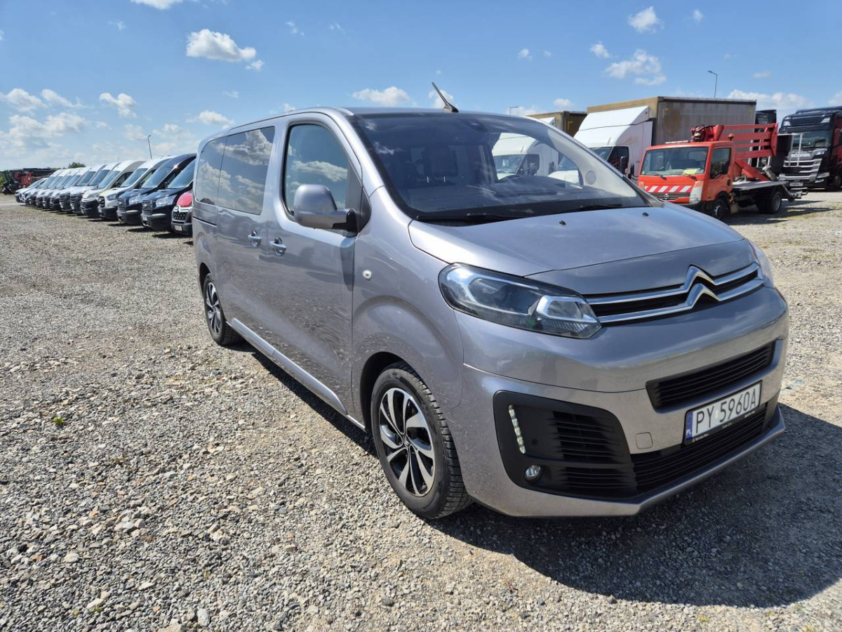 CITROEN JUMPY SPACE TOURER VAN - PKW: das Bild 1 CITROEN JUMPY SPACE TOURER VAN - PKW: das Bild 1