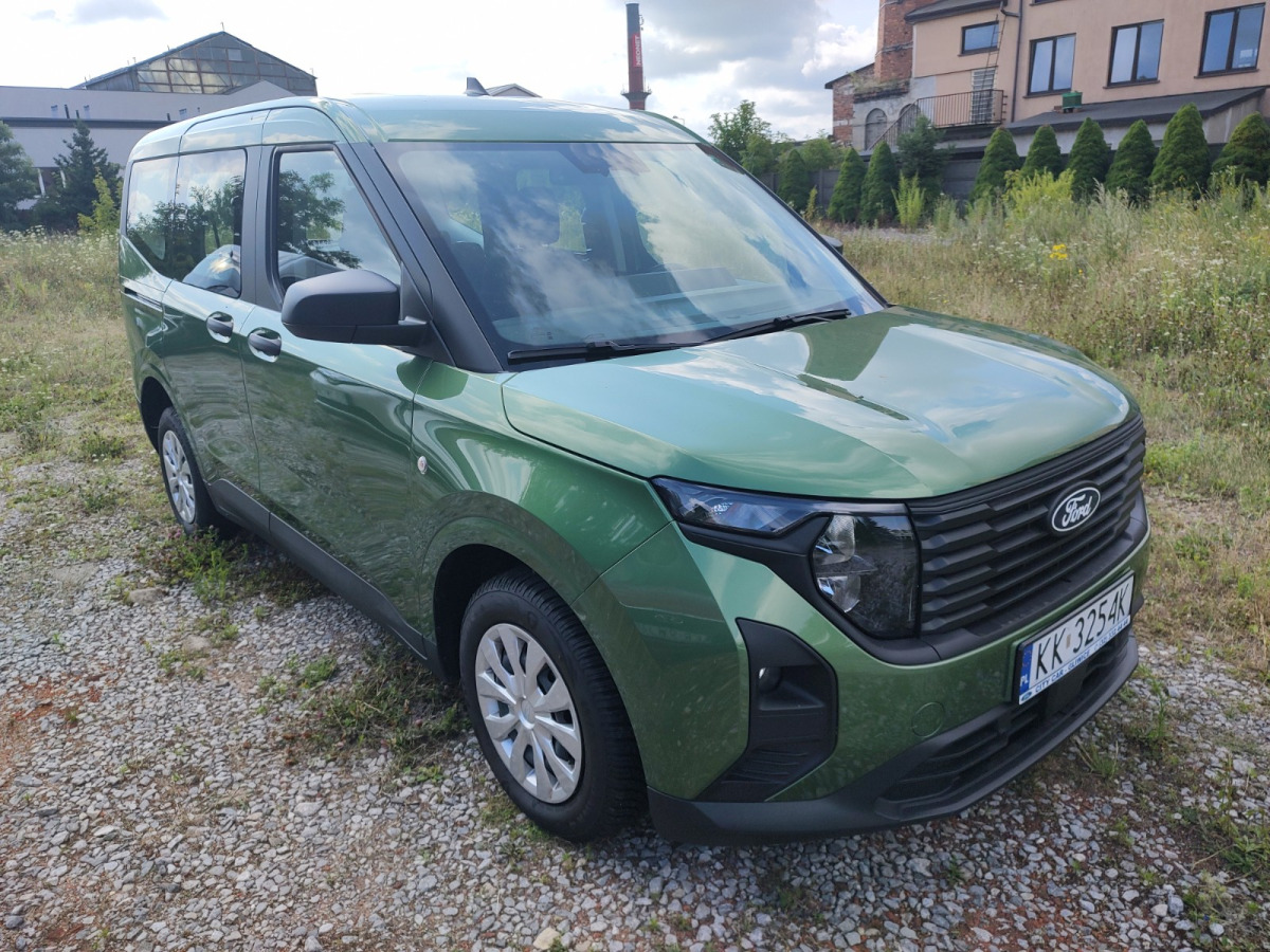 FORD TOURNEO COURIER MINIVAN - PKW: das Bild 1 FORD TOURNEO COURIER MINIVAN - PKW: das Bild 1